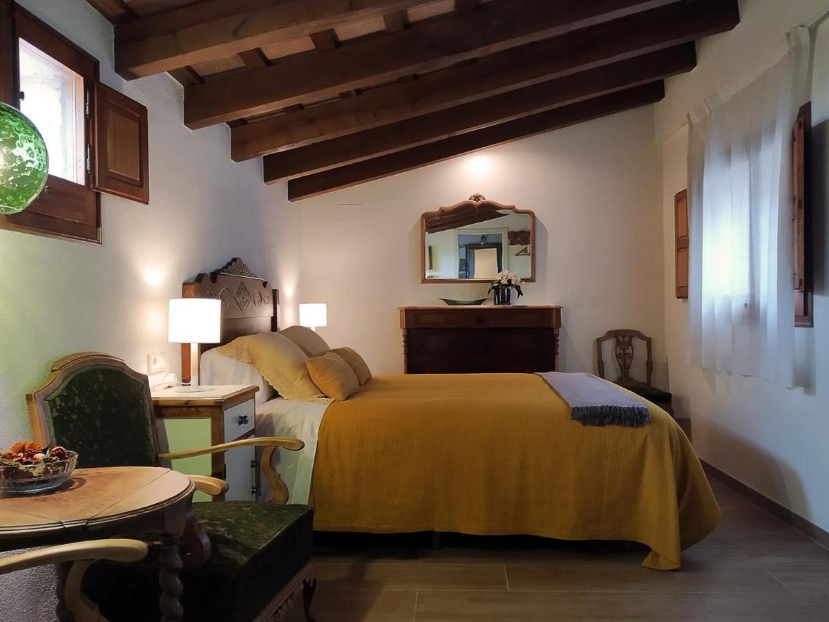 Mas Gibert Guest House Sant Gregori ภายนอก รูปภาพ
