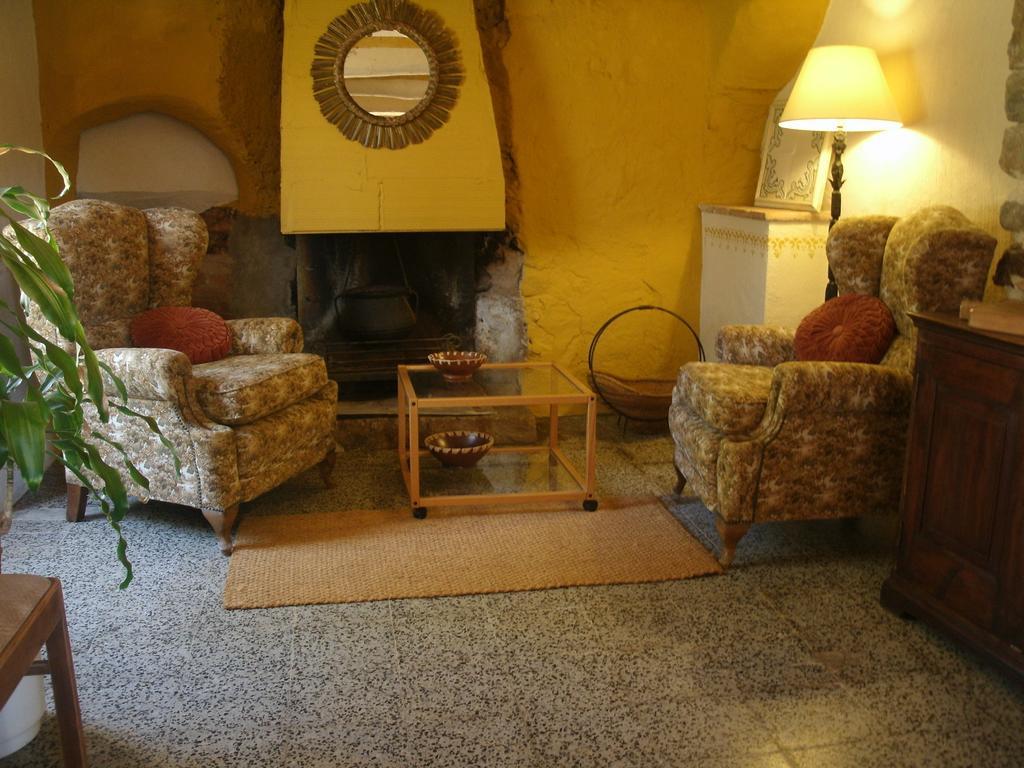 Mas Gibert Guest House Sant Gregori ภายนอก รูปภาพ